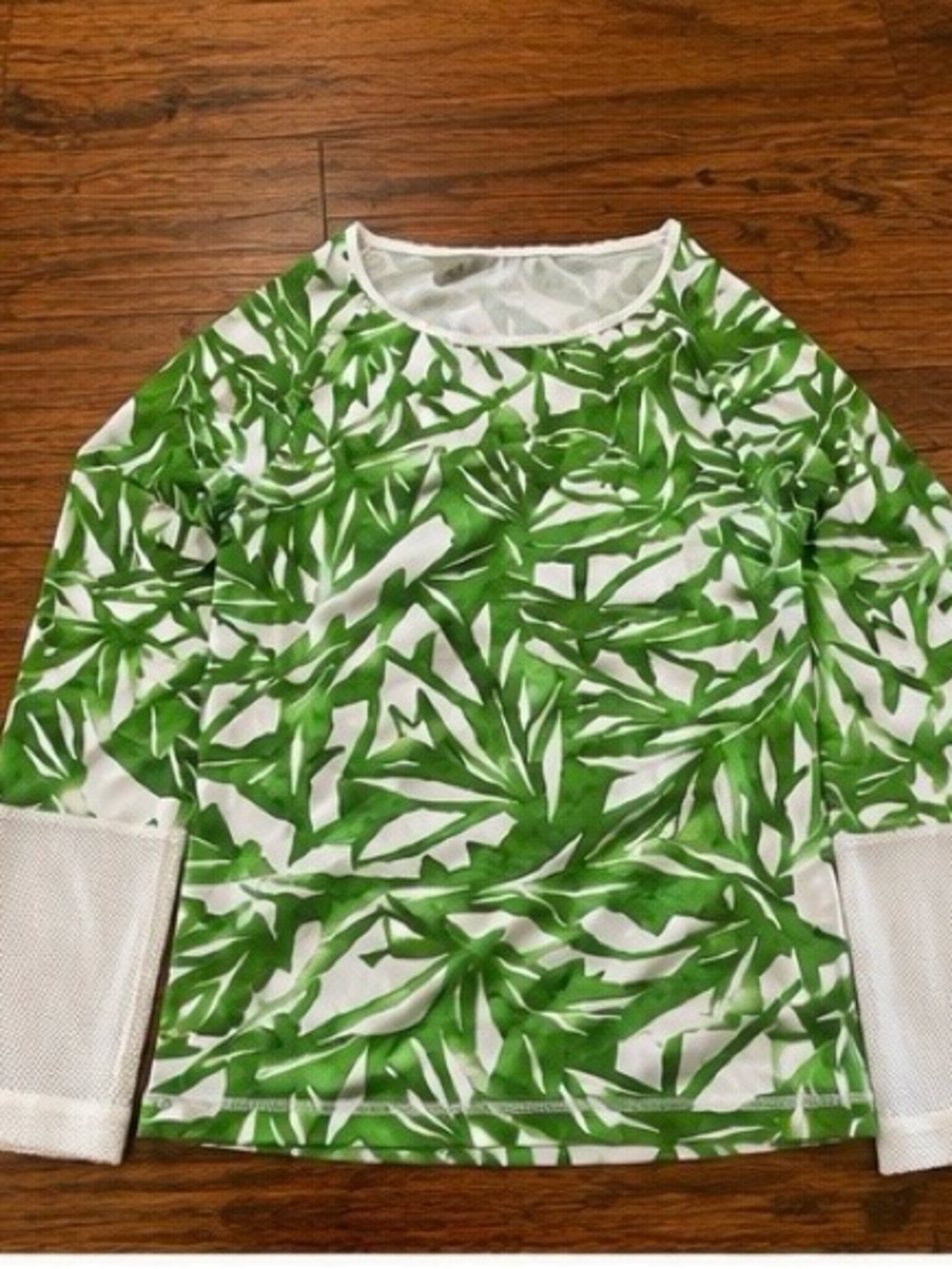 Athleta White & Green Tropical Leaf Long Sleeve Top